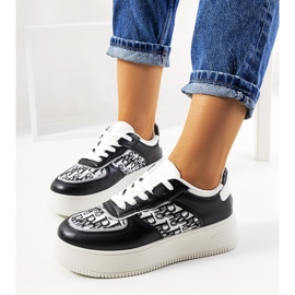Sneakers nere sulla piattaforma Worden bianco nero 1