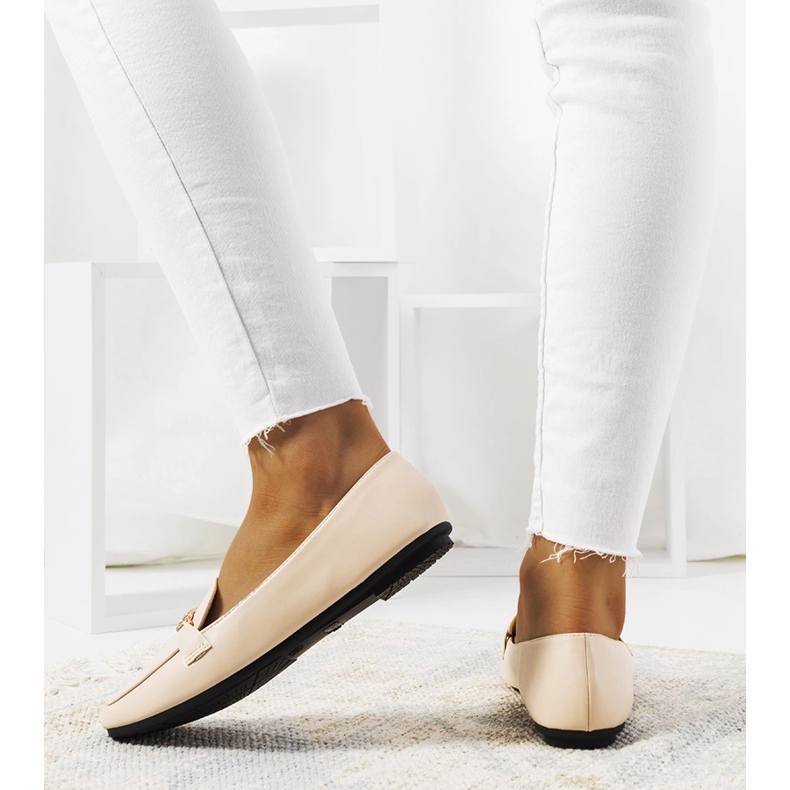 Mocassino beige con punta squadrata Milder 1