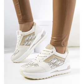 Sneakers beige dell'Aloisia 1