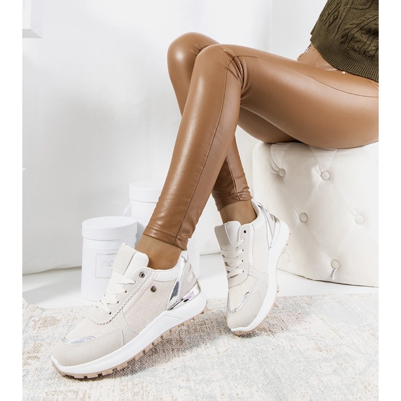 Sneakers Onio da donna beige lucido 1