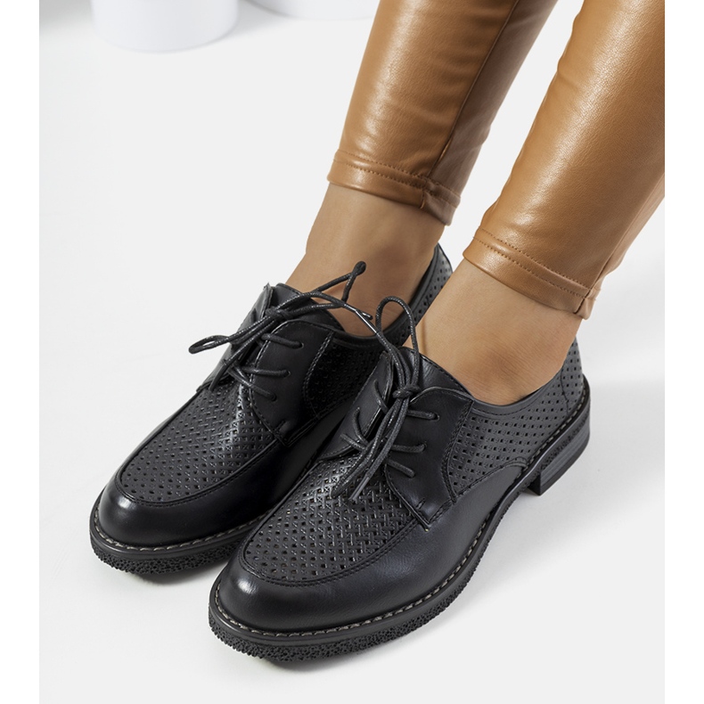 Scarpa stringata Edda nera traforata nero 2
