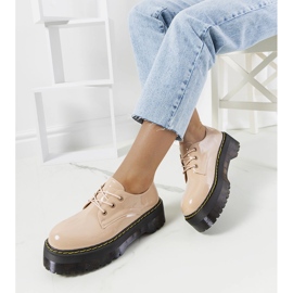 Scarpe beige su suola alta Hooper 1