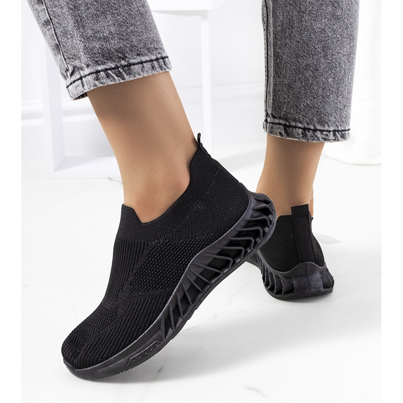 Le sneakers nere di Neda nero 1