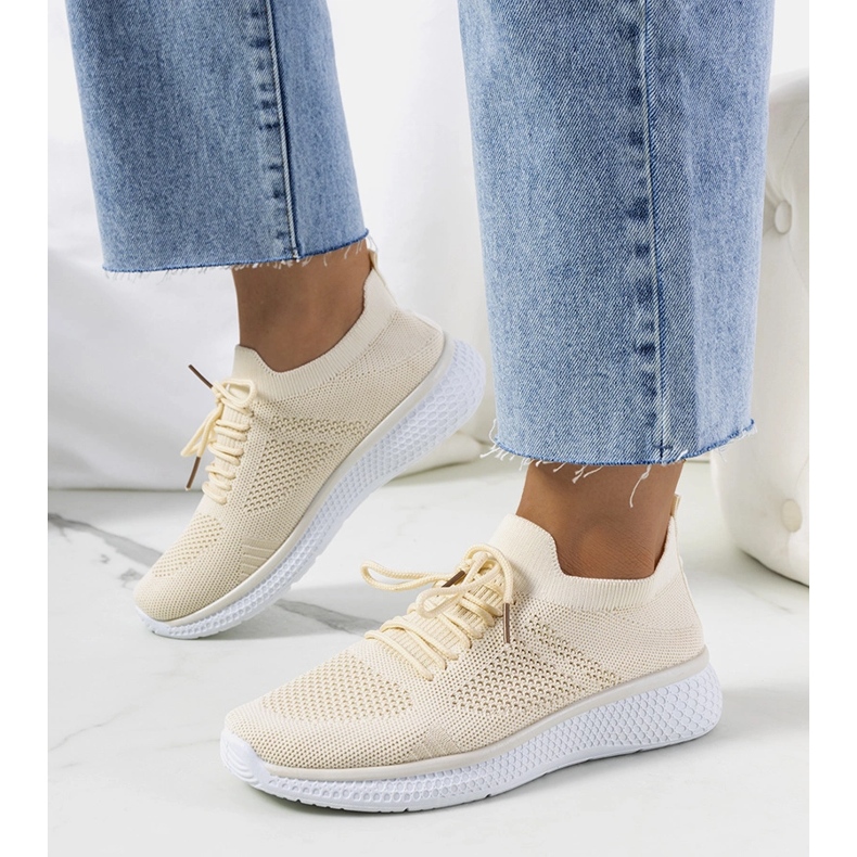 Sneakers sportive beige di Michael 1