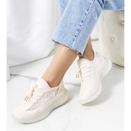 Sneakers sportive da donna beige Molema 1