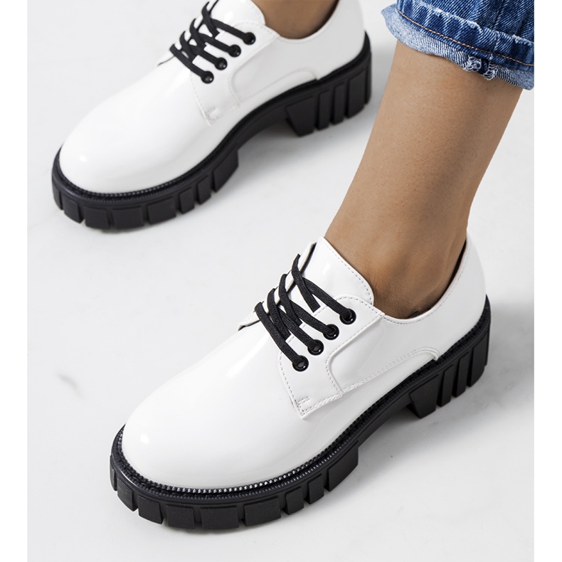 Scarpe laccate bianche di Eileen bianco 1