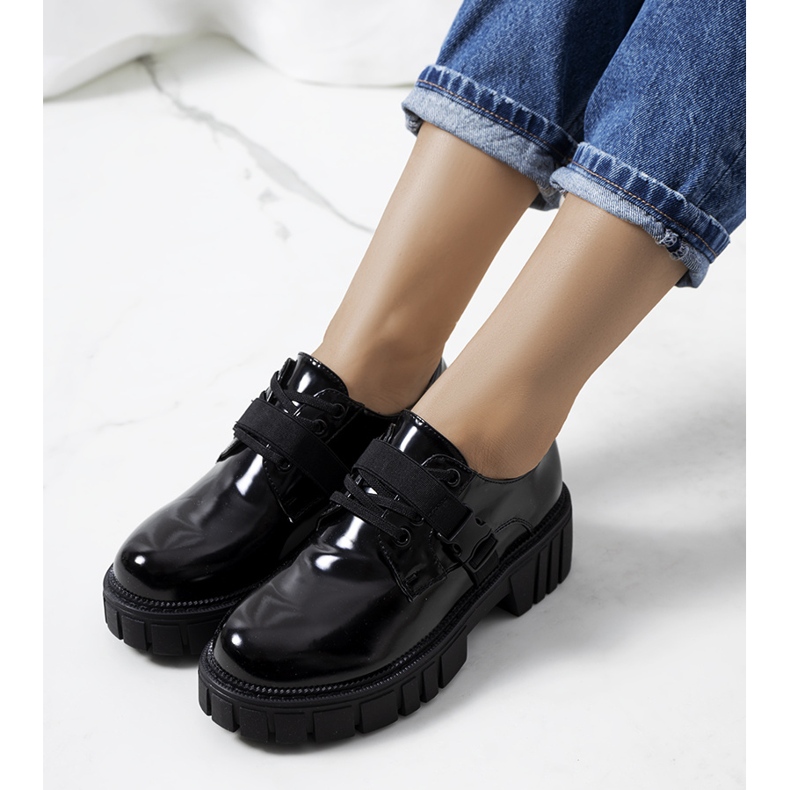 Scarpe nere su suola da trattore di Vellem nero 1