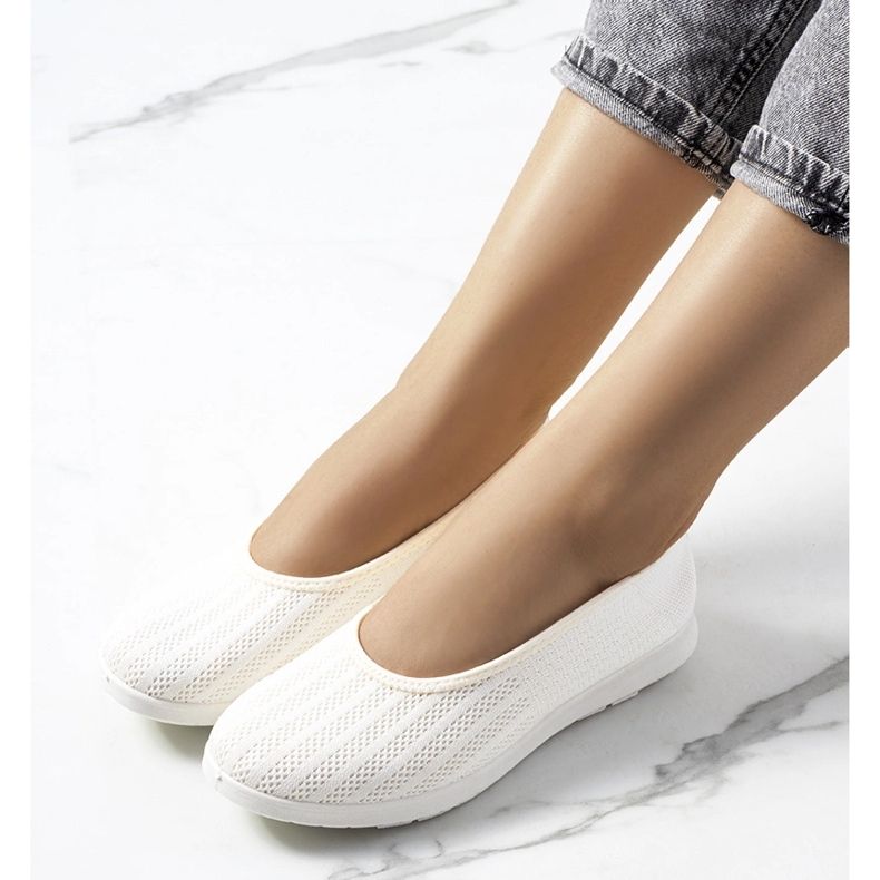 Scarpe da ginnastica Meeri beige 1