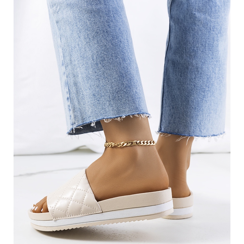 Ciabatte trapuntate Hassell beige 2