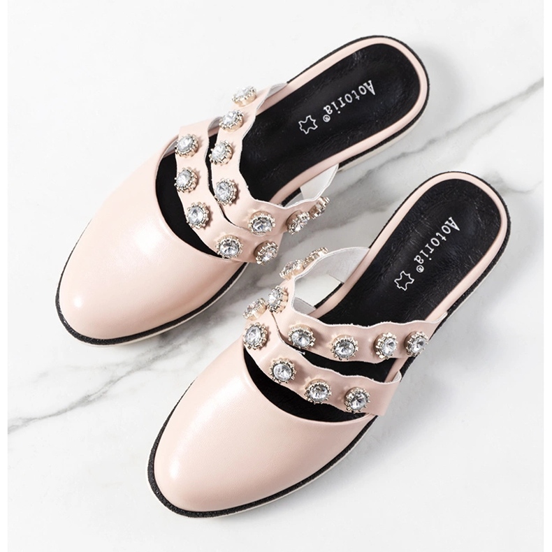 Infradito rosa decorato con borchie Asselt 1