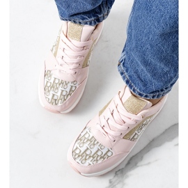 Sneakers rosa di Aloisia 1