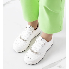 Sneakers Kelliher bianche con catena bianca 1