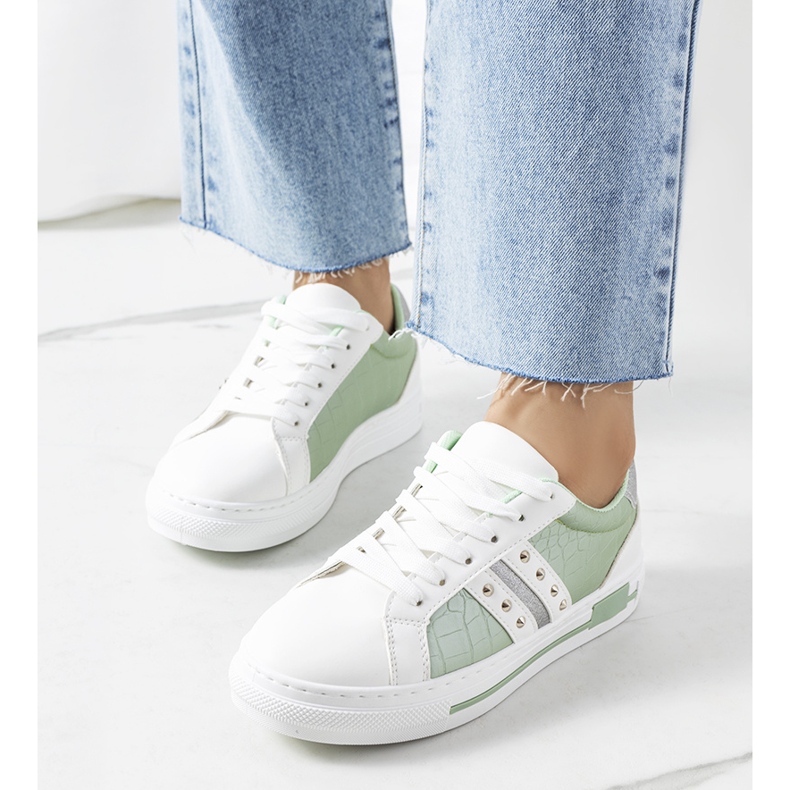 Sneakers verdi con borchie Luus bianco verde 1