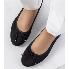 BM Ballerine in camoscio nero di Elmira 1