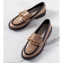 Scarpe beige di Kesira 1