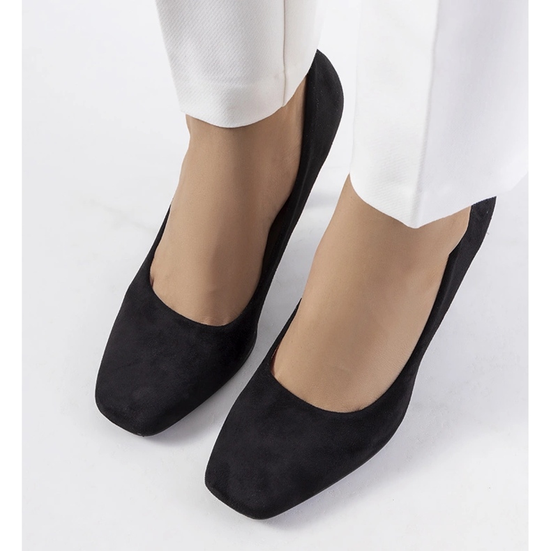 Décolleté nere su tacco a stiletto Coxi nero 1