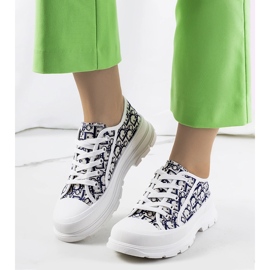 Sneakers bianche sulla piattaforma Valida bianco 1