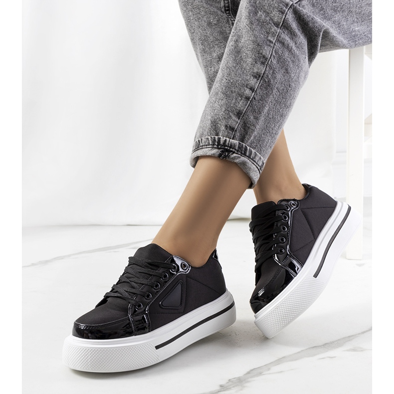 Sneakers nere con suola spessa Scrabster nero 1