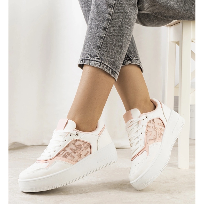 Sneakers rosa sulla piattaforma Coronel bianca 1