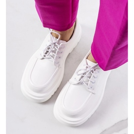 Scarpe oxford bianche di Nunes bianco 1