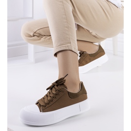 Sneakers verdi sulla piattaforma Kilkenny verde 1