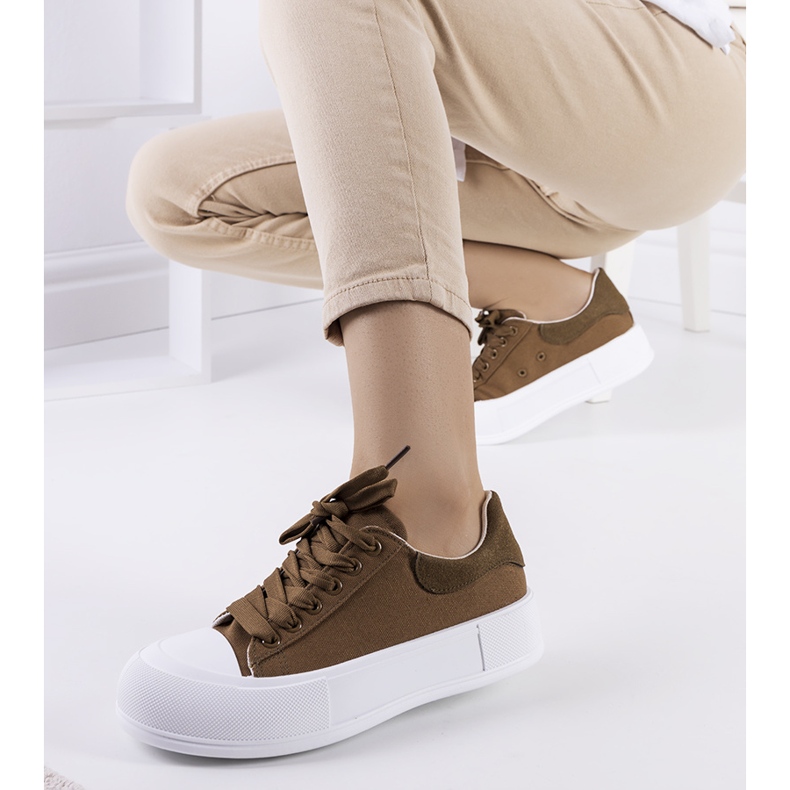 Sneakers verdi sulla piattaforma Kilkenny verde 1