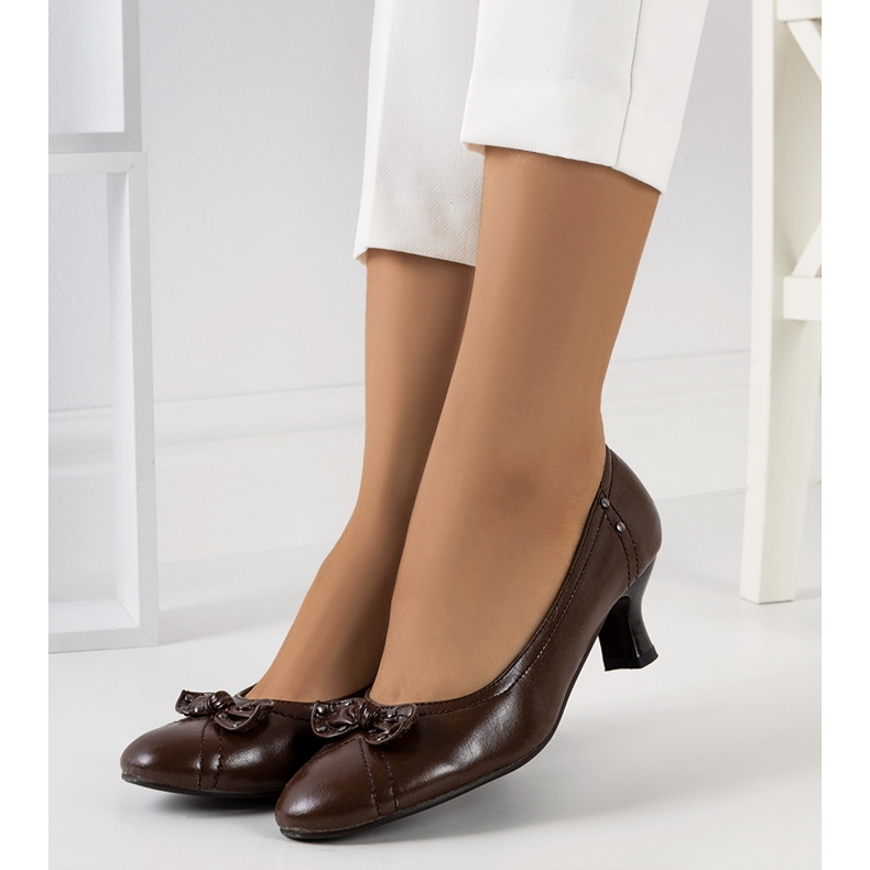 Décolleté marroni con fiocco Repina marrone 2