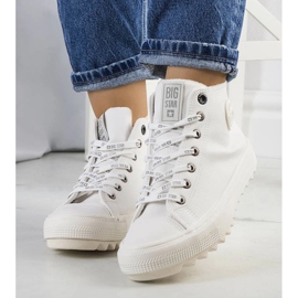 Sneakers bianche isolate Big Star GG274108 bianca 1