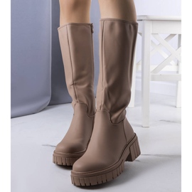 Stivali marroni isolati di Salda beige 1