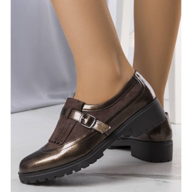 PA1 Scarpe in vernice marrone di Eliers 1