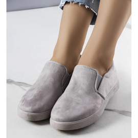 Sneaker in ecopelle scamosciata grigia di Leroy grigio 1