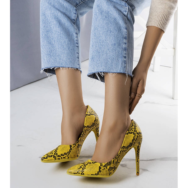 BM Jasiah tacchi gialli giallo 1