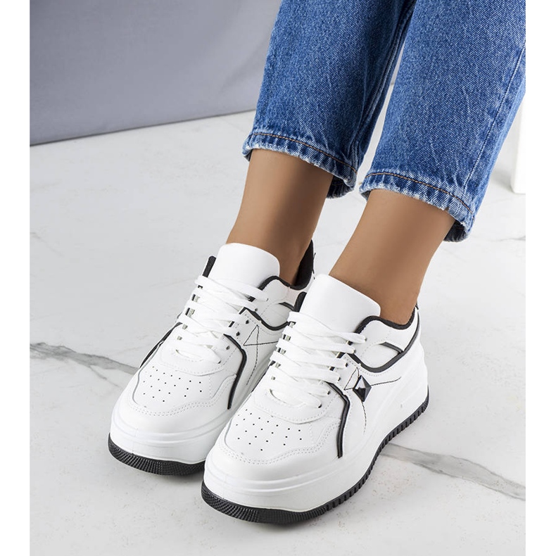 BM Sneaker Juanita bianca con plateau 1