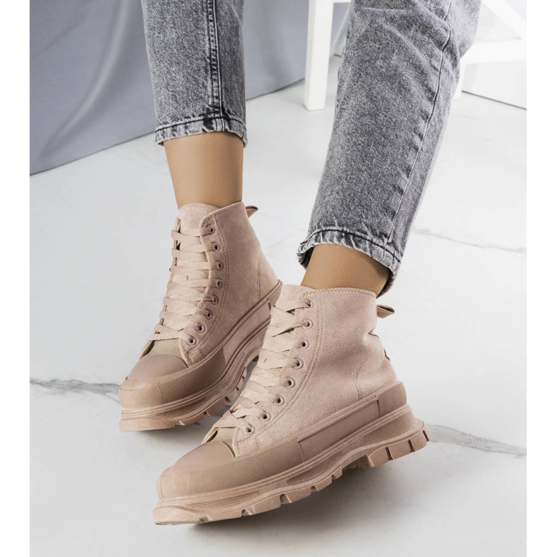 BM Sneakers con plateau beige scuro di Gertrude 1