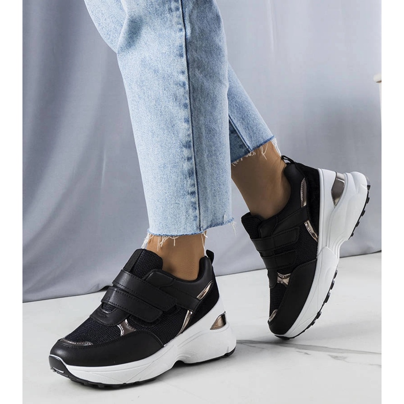 Sneakers nere su una massiccia suola Elsie nero 1