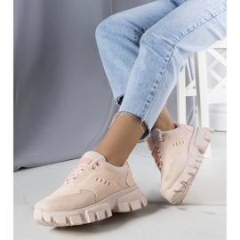 Sneakers rosa su suola massiccia di Inez 1
