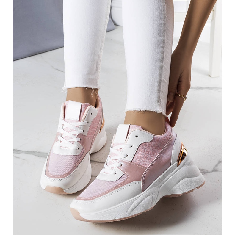 BM Sneakers rosa decorate con il monogramma Lora 1
