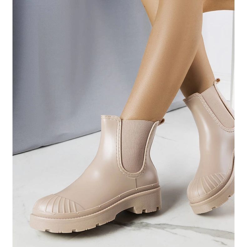 Stivali da pioggia corti beige di Michele 1