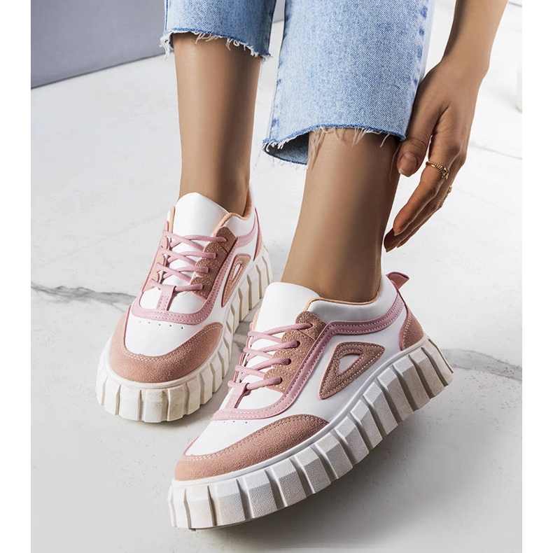 Sneaker rosa con plateau di Robyn 1