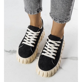 BM Sneakers nere con plateau Pamela nero 1
