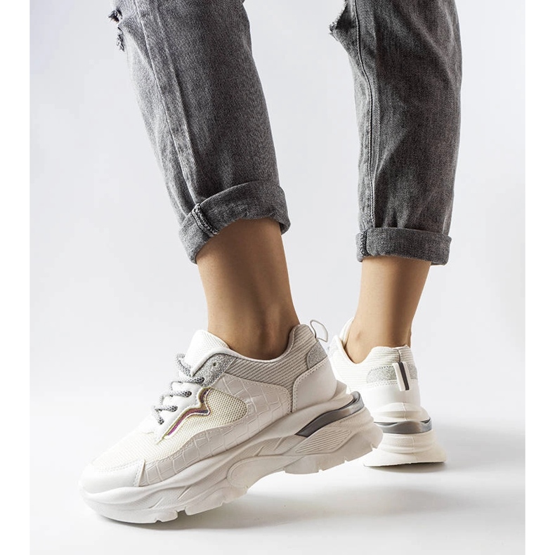Sneakers bianche decorate con glitter di Beatrice bianco 1