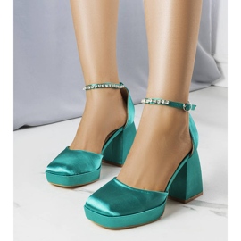 Décolleté verdi decorate con strass di Jodi verde 1