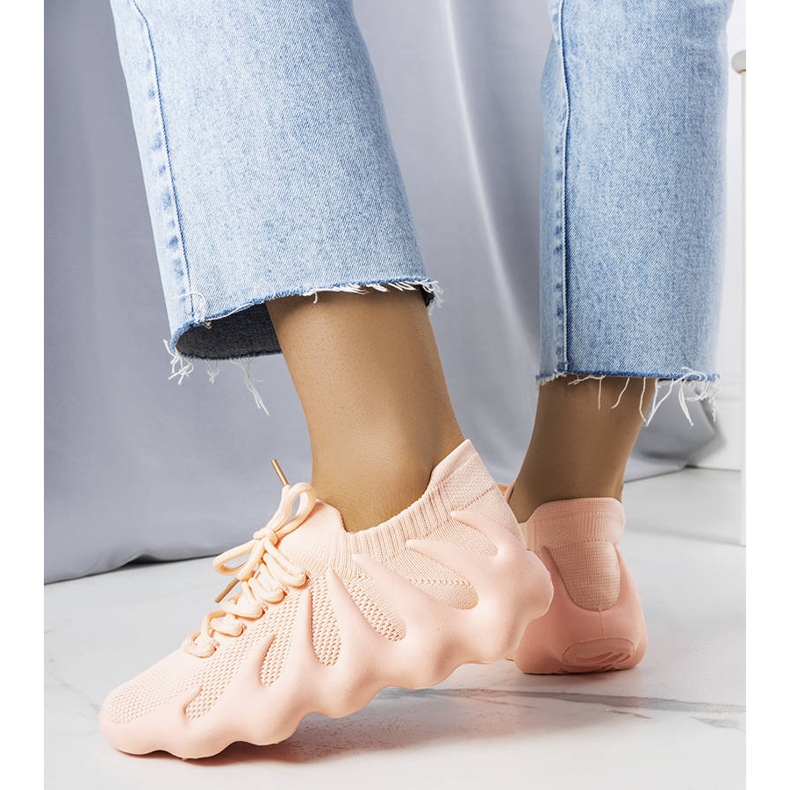 Sneakers ariose rosa di Muriel 1