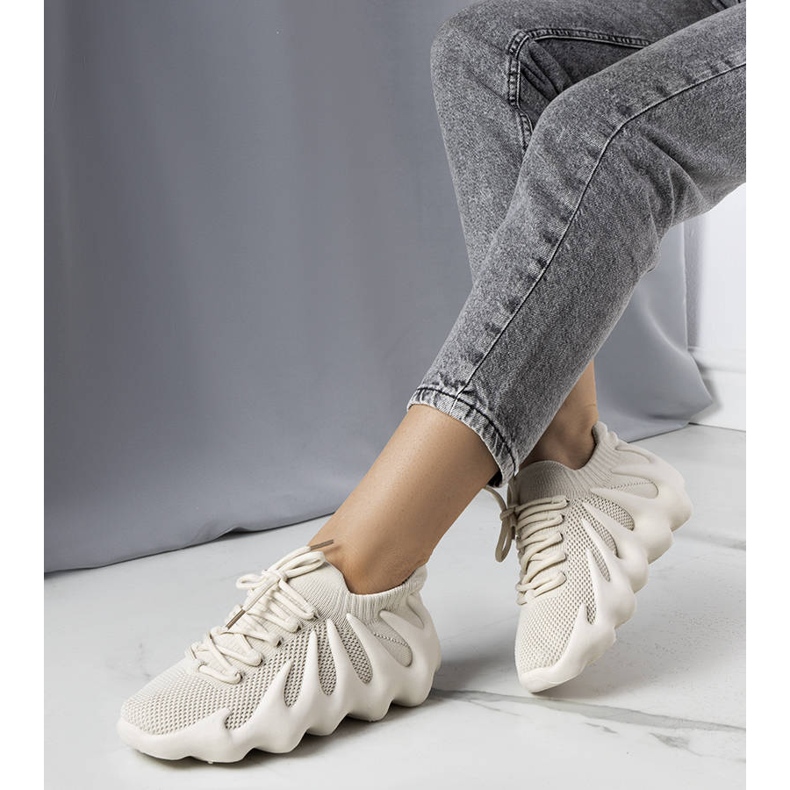 Sneakers ariose beige di Muriel 1