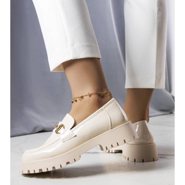 Scarpe laccate beige di Simard 1