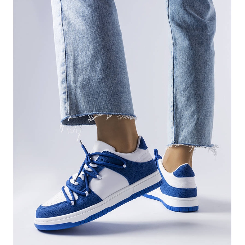 Sneakers blu navy di Hila bianco 1