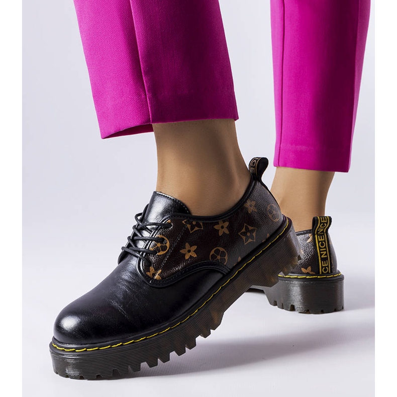 Stivali Eugenia neri con inserti marroni nero 1