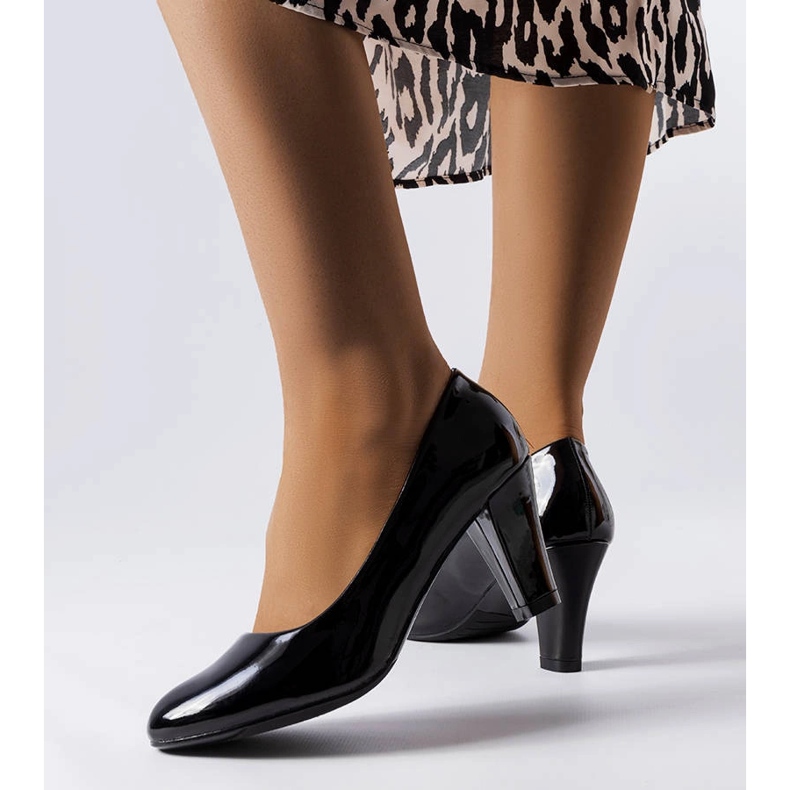 Décolleté Burkett in vernice nera nero 1