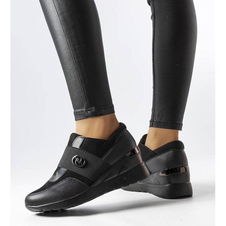 Evento Sneakers con zeppa senza lacci di colore nero di Skips 1