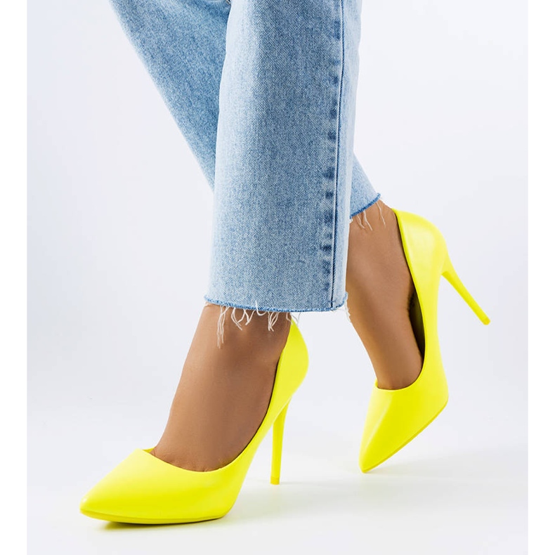 BM Scarpe con tacco giallo fluo di Lamothe 1